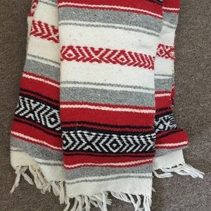 Red Mexican Falsa Blanket